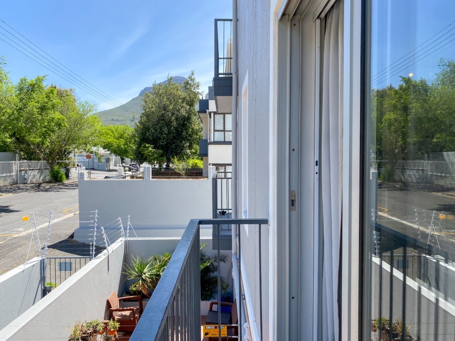 To Let 1 Bedroom Property for Rent in Oranjezicht Western Cape